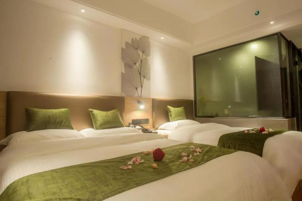 Bed in GreenTree Inn Express Hainan Haikou Haixiu Zhong Road