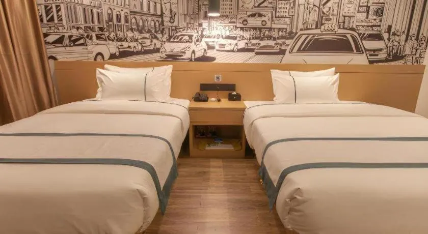 Bed in City Comfort Inn Wuhan Jianghan Road Xunlimen Metro Station