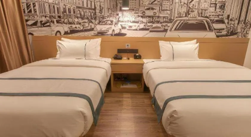 Bed in City Comfort Inn Wuhan Jianghan Road Xunlimen Metro Station