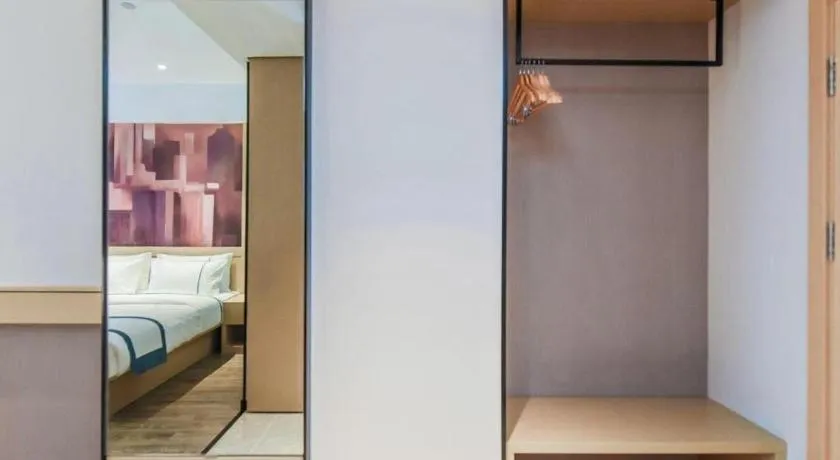 Bed in City Comfort Inn Chongqing Pengshui Yujing Jiangshan