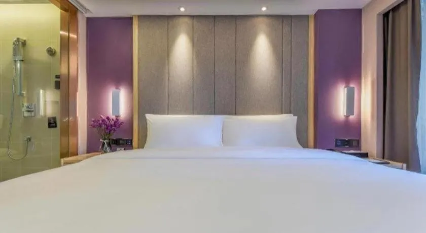 Bed in Lavande Hotel Chongqing Nanping Walking Street Wanda Plaza