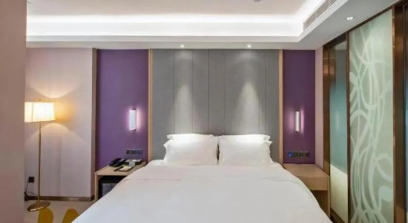 Bed in Lavande Hotel Guangzhou Jiahewanggang Metro Station Konggang Avenue Jinbo Plaza