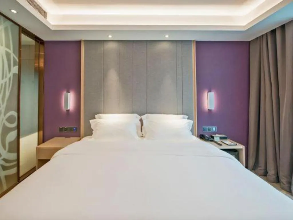 Bed in Lavande Hotel Guangzhou Jiahewanggang Metro Station Konggang Avenue Jinbo Plaza