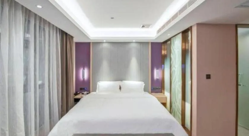 Bed in Lavande Hotel Guangzhou Jiahewanggang Metro Station Konggang Avenue Jinbo Plaza