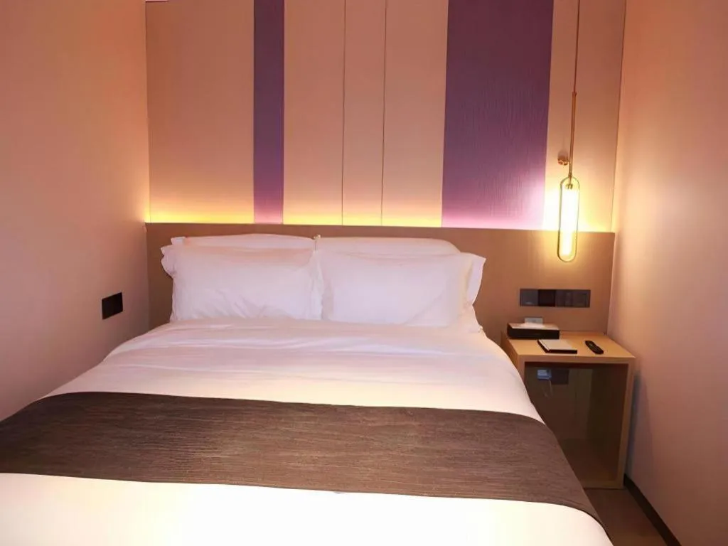 Bed in Lavande Hotel Shenzhen East Gate Wanxiang City Guomao Metro Statipn