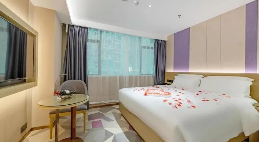 Bed in Lavande Hotel Shenzhen East Gate Wanxiang City Guomao Metro Statipn