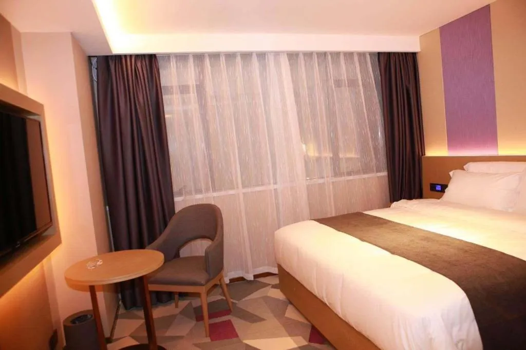 Bed in Lavande Hotel Shenzhen East Gate Wanxiang City Guomao Metro Statipn