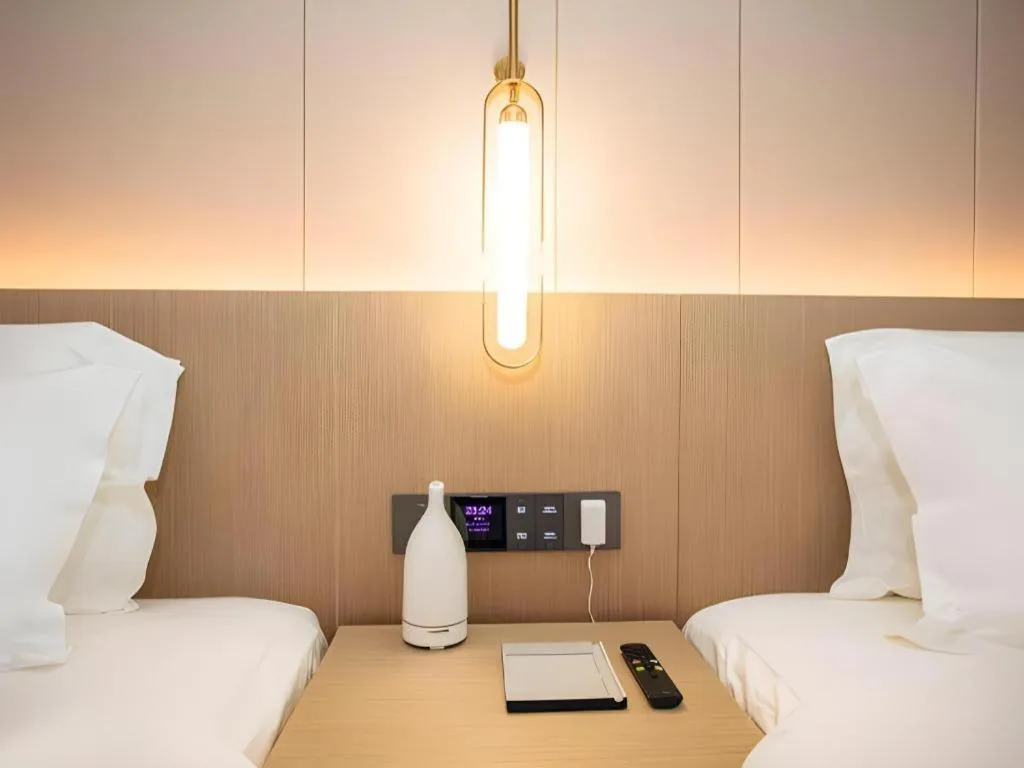 Bed in Lavande Hotel Shenzhen East Gate Wanxiang City Guomao Metro Statipn