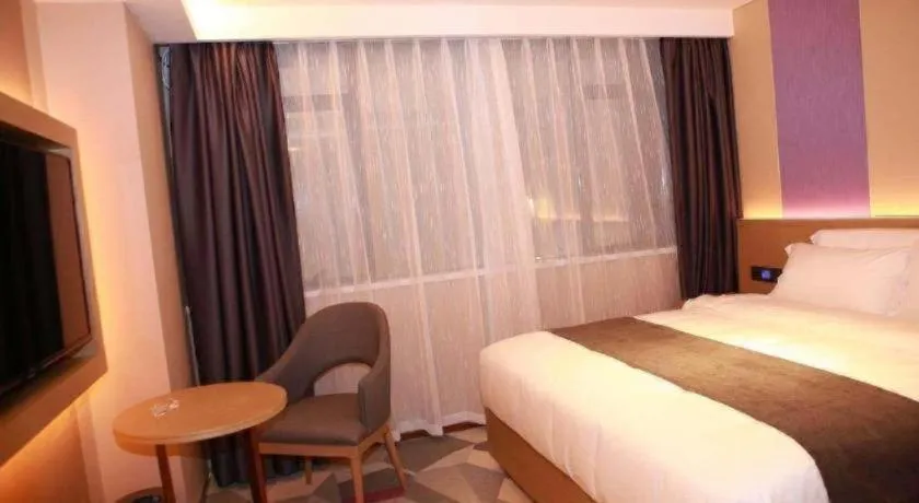 Bed in Lavande Hotel Shenzhen East Gate Wanxiang City Guomao Metro Statipn