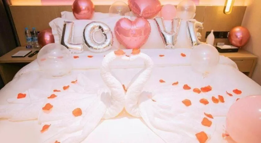 Bed in Lavande Hotel Shenzhen East Gate Wanxiang City Guomao Metro Statipn