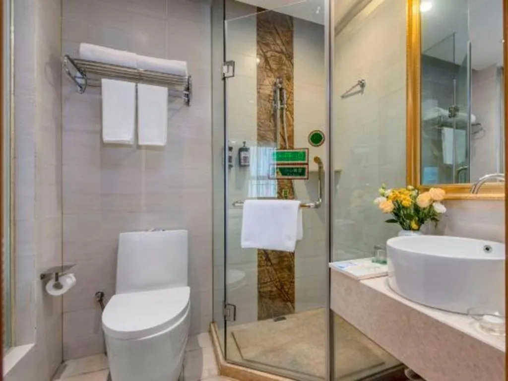 Vienna Hotel Zhengzhou Only Henan Movie Town