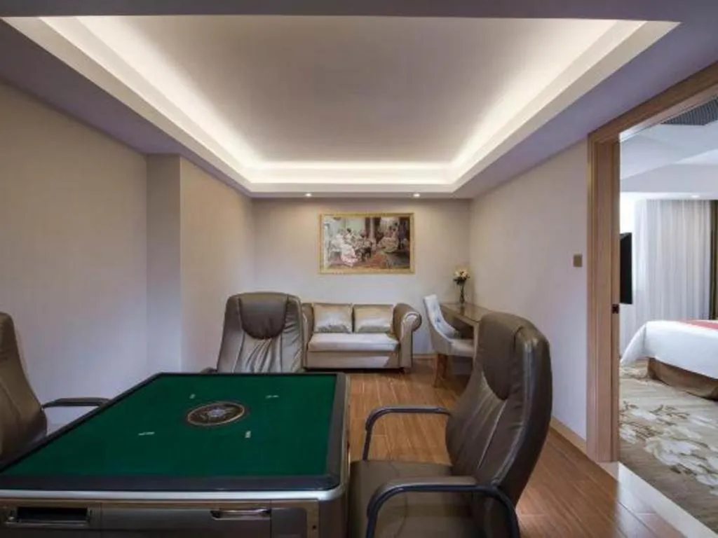 Vienna Hotel Shenzhen Guanlan Shanshuitianyuan Xintian