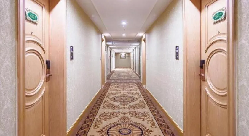 Vienna Hotel Jiangsu Wujiang Shengze International Trade Center