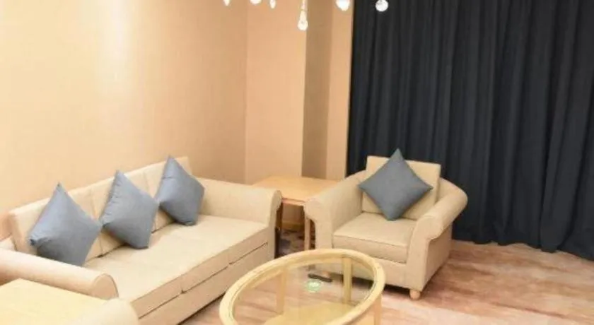 Vienna Hotel Chengdu Xinjin Old Pier Liujianian Metro Station