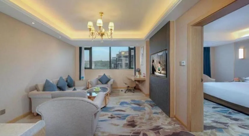 Bed in Vienna Hotel Chengdu Xinjin Old Pier Liujianian Metro Station