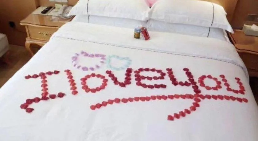 Bed in Vienna Hotel Chengdu Xinjin Old Pier Liujianian Metro Station