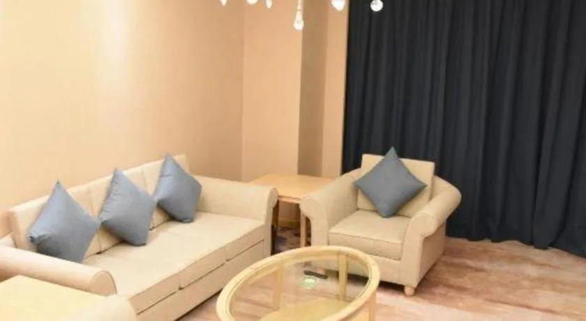 Vienna Hotel Chengdu Xinjin Old Pier Liujianian Metro Station