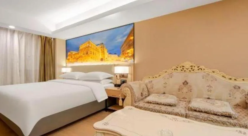 Bed in Vienna Hotel Shandong Jinan High-Tech Wanda Exhibition Center