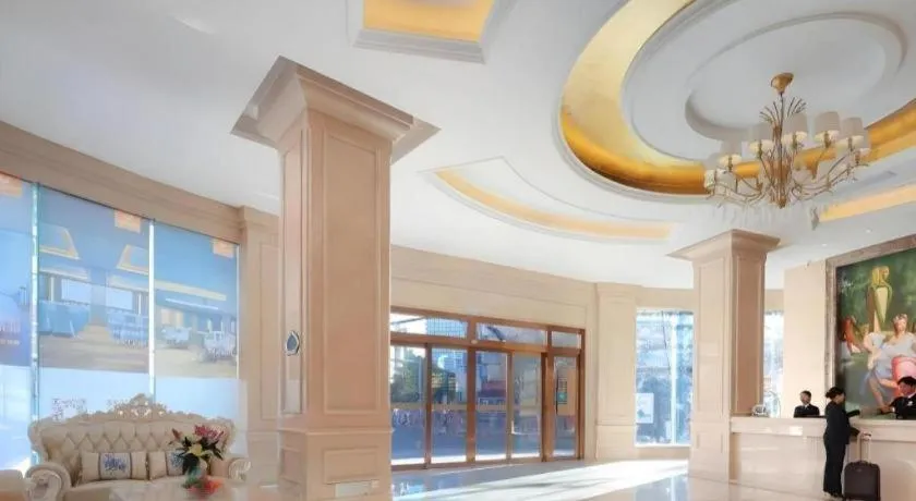 Vienna Hotel Kunming Baiyun Road Metro Station Jiang'an