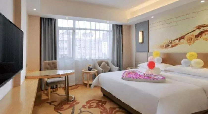 Bed in Vienna Hotel Chongqing Shiqiaopu Metro Station