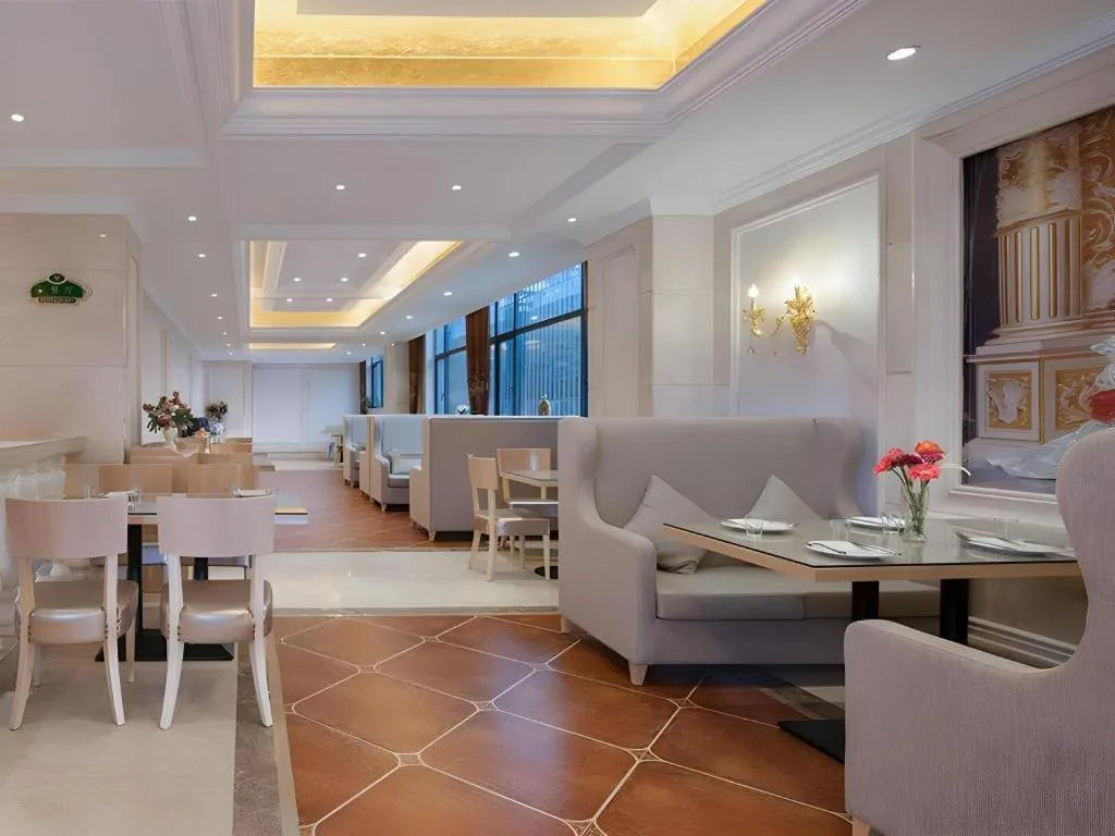 Vienna Hotel Chongqing Shiqiaopu Metro Station