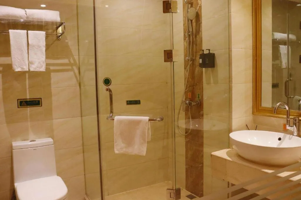 Vienna Hotel Xi'an Xijing Hospital Tonghuamen Metro Station