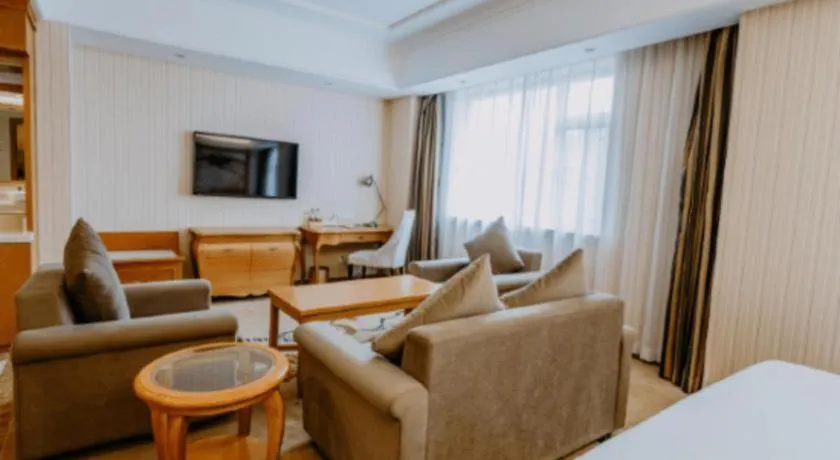 Bed in Vienna Hotel Xi'an Xijing Hospital Tonghuamen Metro Station