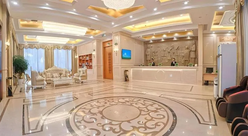 Vienna Hotel Suzhou Yangcheng Lake Fashion Stage