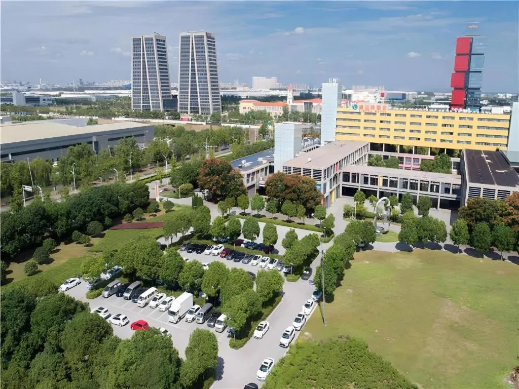 Vienna Hotel Suzhou Yangcheng Lake Fashion Stage