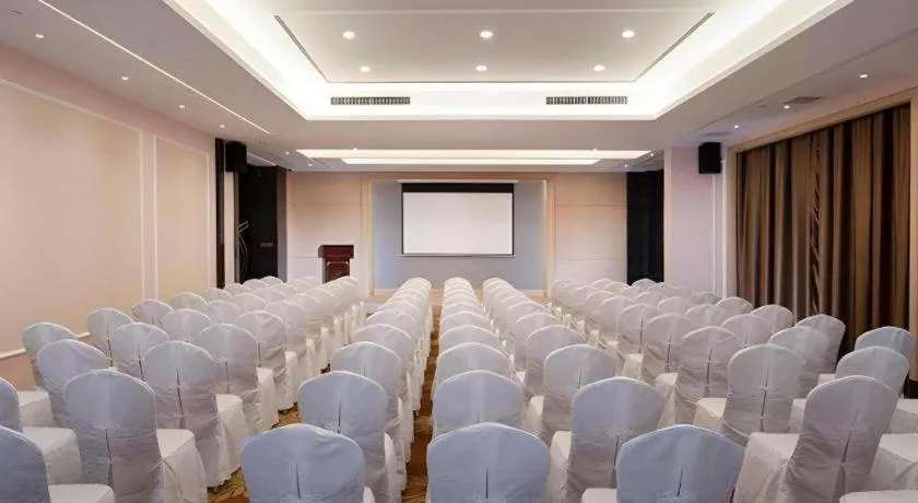 Vienna Hotel Guangzhou Panyu Square