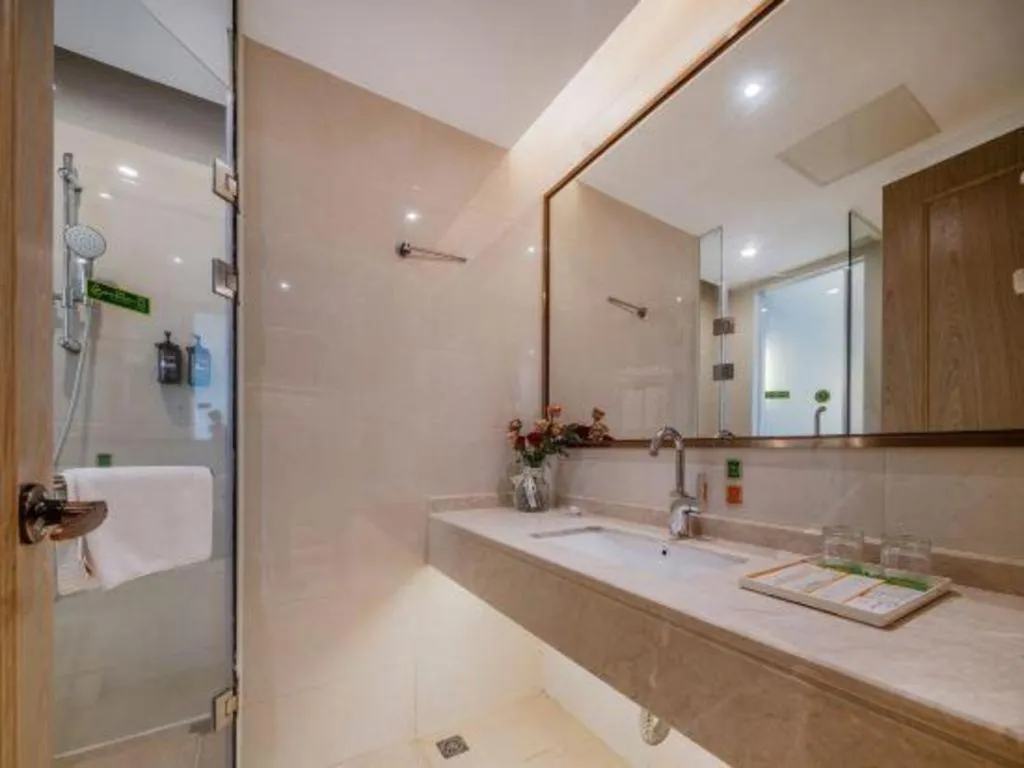 Vienna Hotel Shenzhen Pingshan Longtian Town