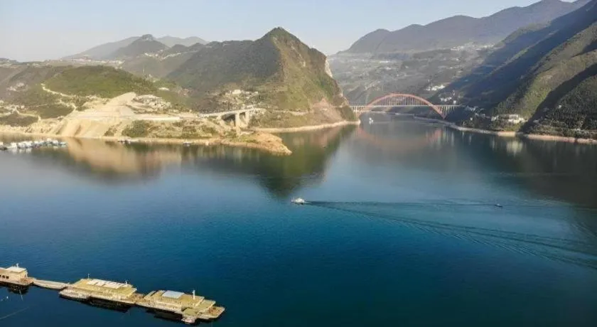 Vienna Hotel Chongqing Wushan Municipal Government