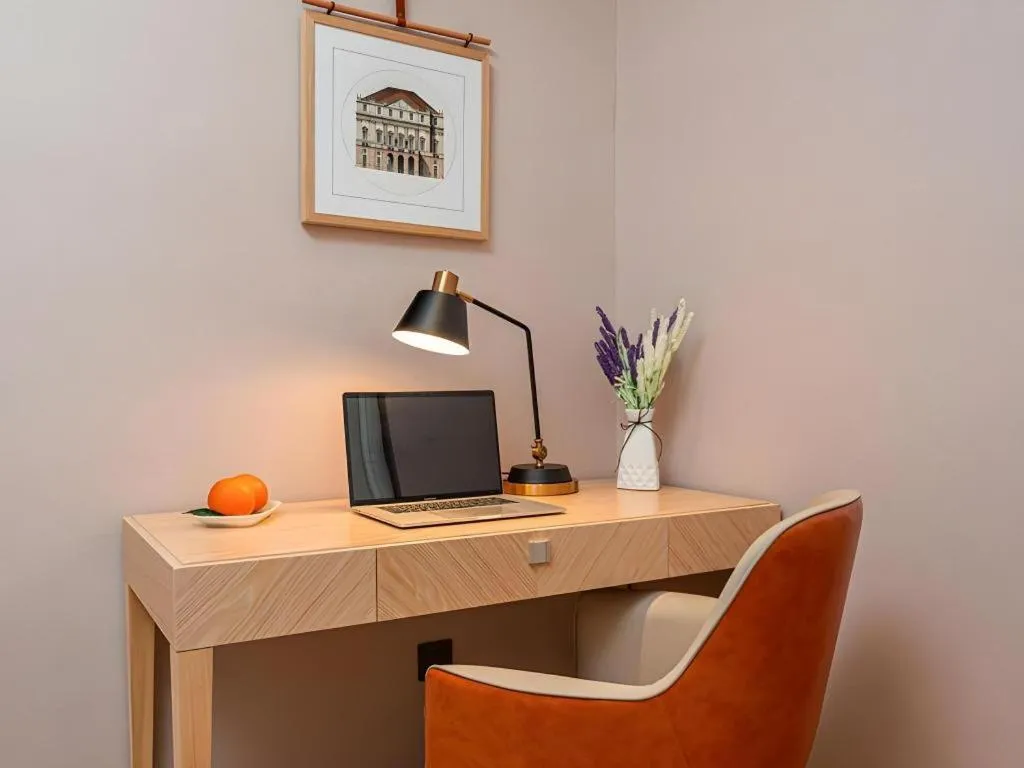 Vienna Hotel Chongqing Wushan Municipal Government