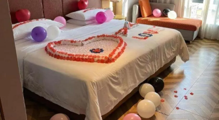 Bed in Vienna Hotel Chongqing Wushan Municipal Government