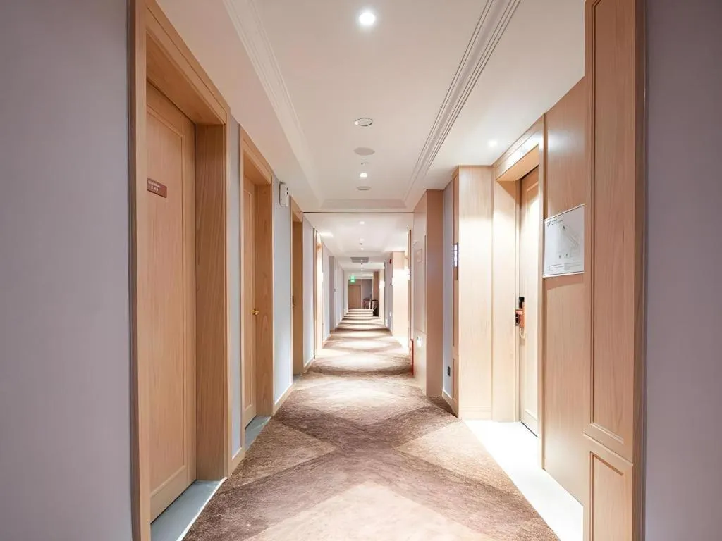 Vienna Hotel Chongqing Wushan Municipal Government