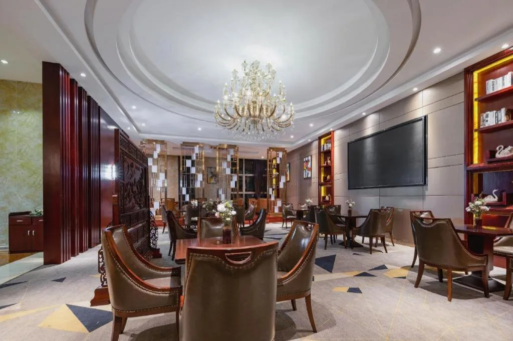 Vienna Hotel Guangdong Zhuhai Mingzhu Station Guozheng