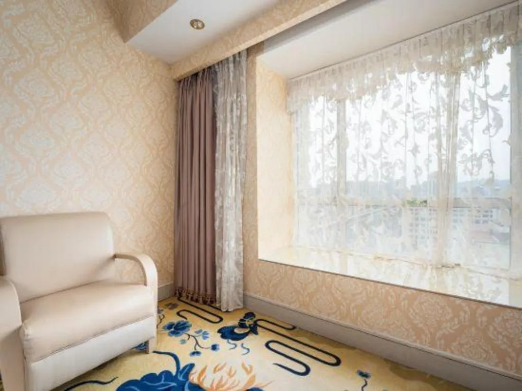 Vienna Hotel Guangdong Zhuhai Mingzhu Station Guozheng