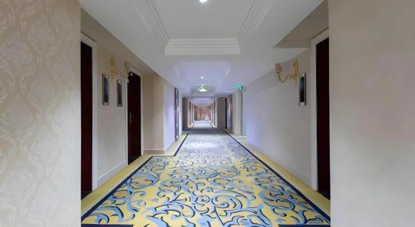 Vienna Hotel Guangdong Zhuhai Mingzhu Station Guozheng