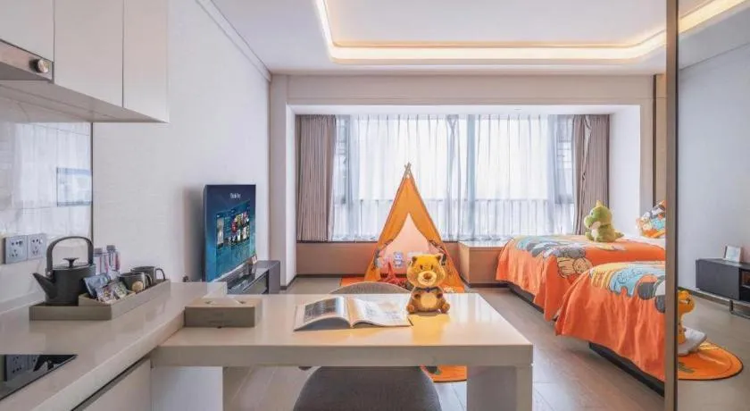 Bed in Shenzhen Cloud Park Manhattan Hotel