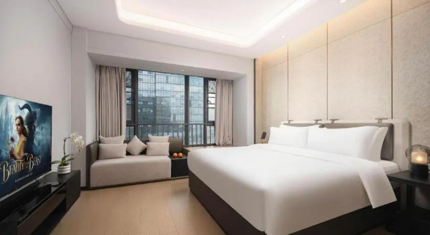 Bed in Shenzhen Cloud Park Manhattan Hotel