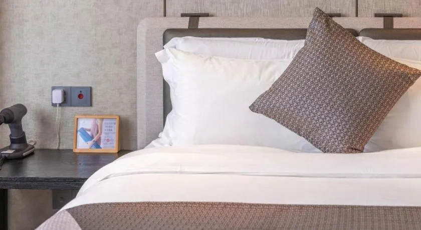 Bed in Shenzhen Cloud Park Manhattan Hotel