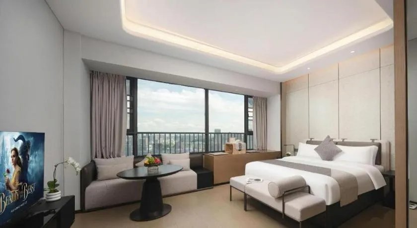 Bed in Shenzhen Cloud Park Manhattan Hotel