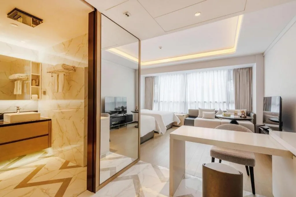 Bed in Shenzhen Cloud Park Manhattan Hotel