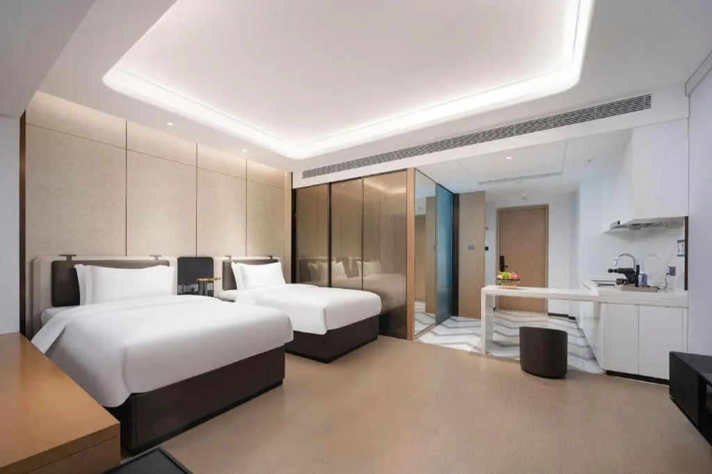 Bed in Shenzhen Cloud Park Manhattan Hotel