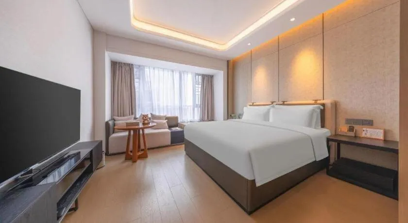 Bed in Shenzhen Cloud Park Manhattan Hotel