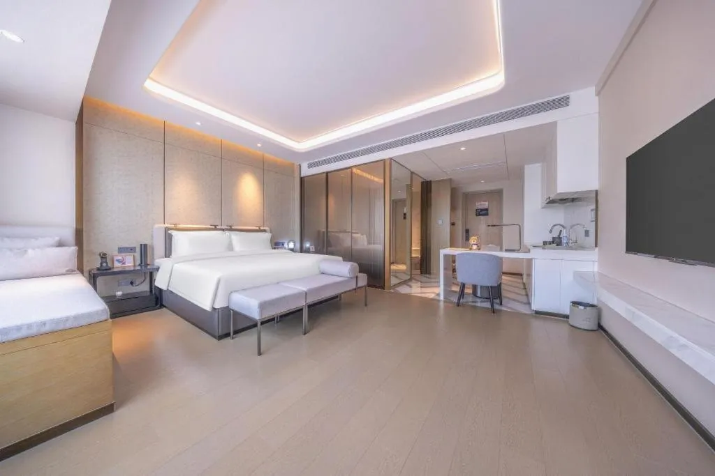 Bed in Shenzhen Cloud Park Manhattan Hotel