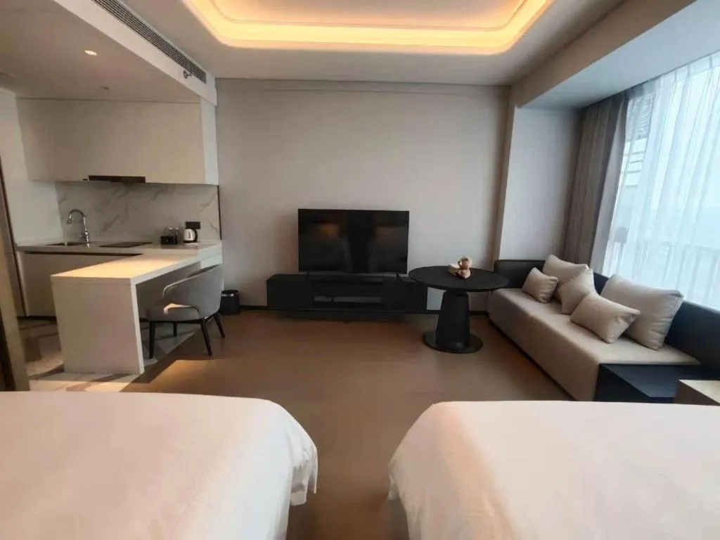 Bed in Shenzhen Cloud Park Manhattan Hotel