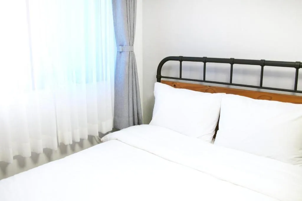 Bed in Seorak Mt., The East Sea and hot spring