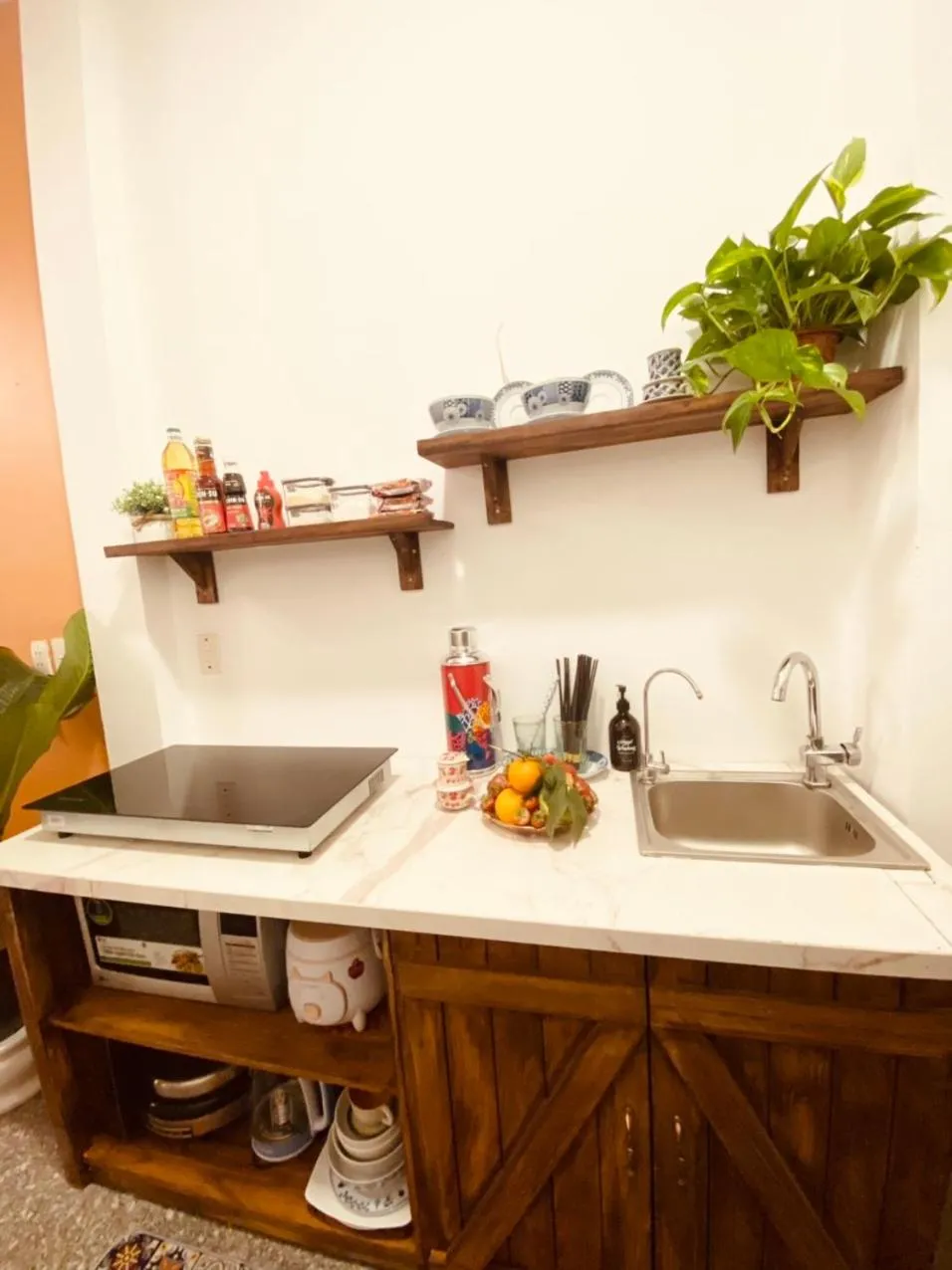 Kitchen or kitchenette in OH Trendy homes Hoan Kiem PNL1