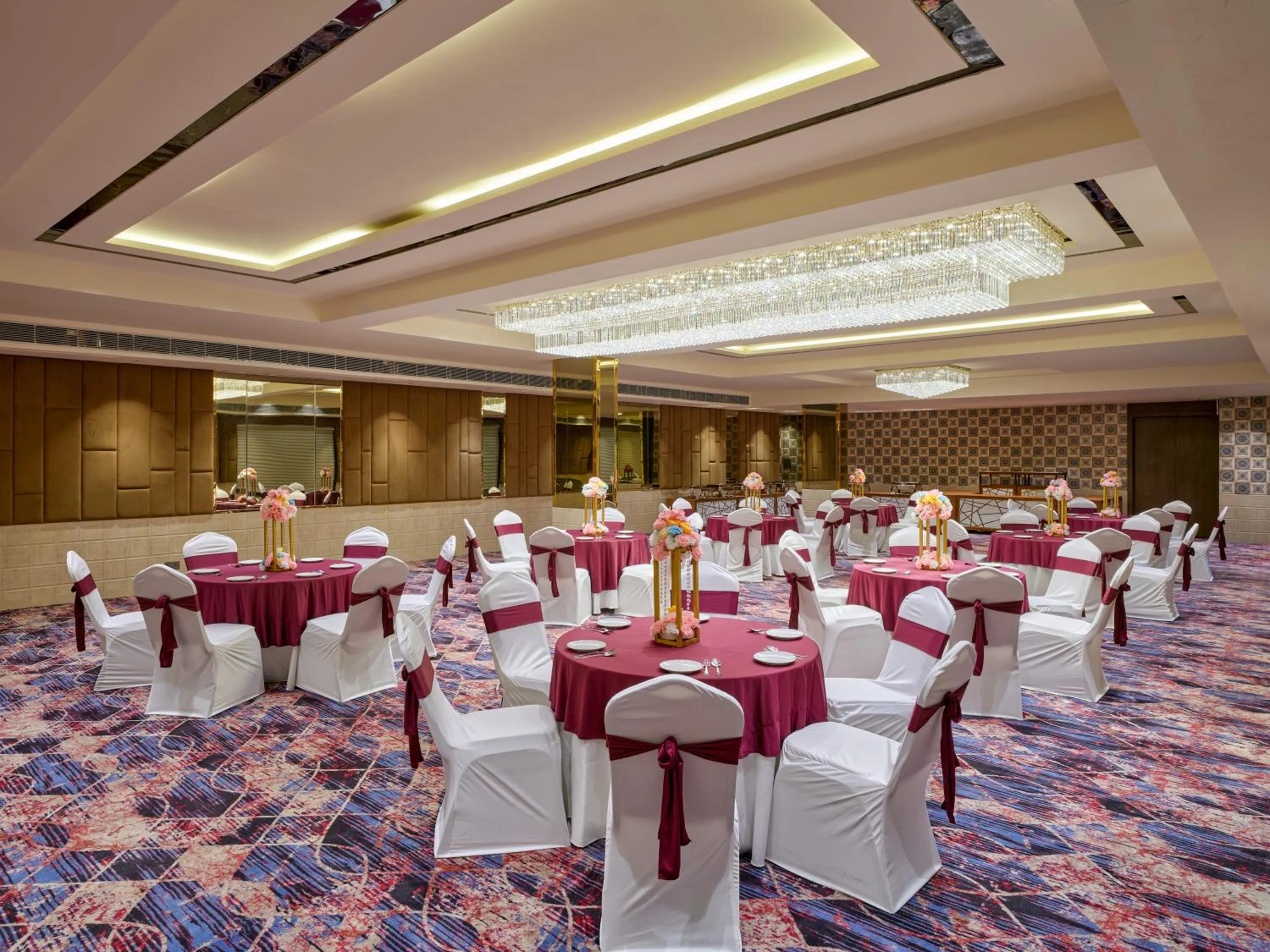 Banquet/Function facilities in Regenta Place Gwalior